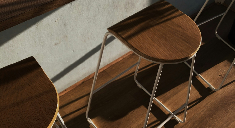 Discover a Stunning Minimalist Home Located in the Heart of Serenity