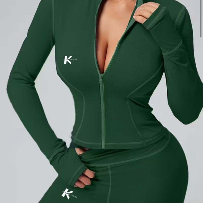 Woman yoga sportwear